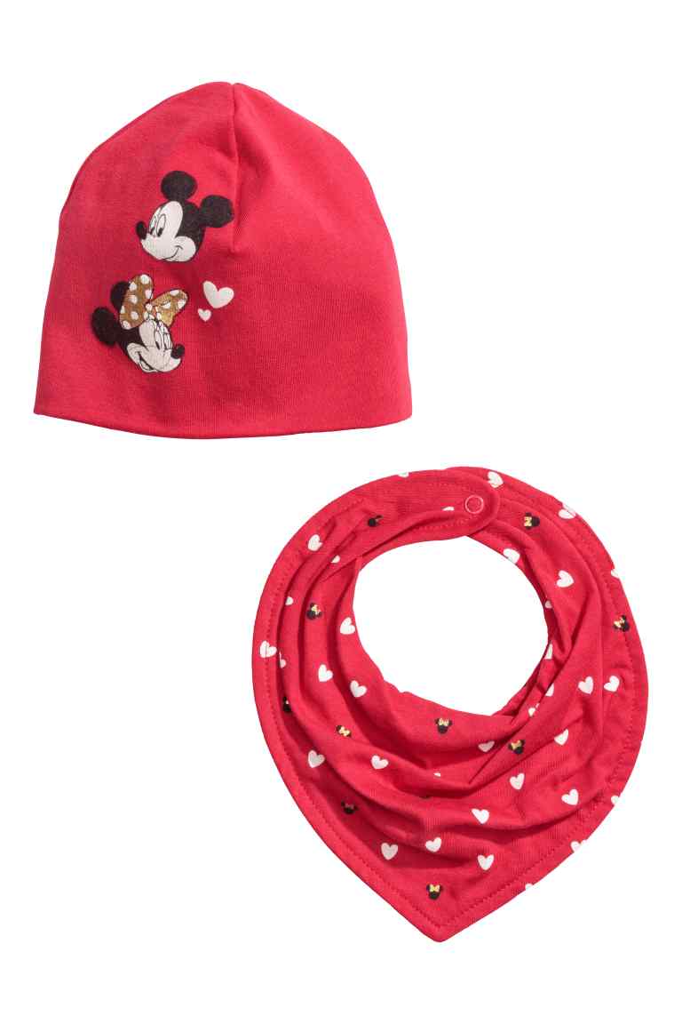 Czapka z myszką minnie