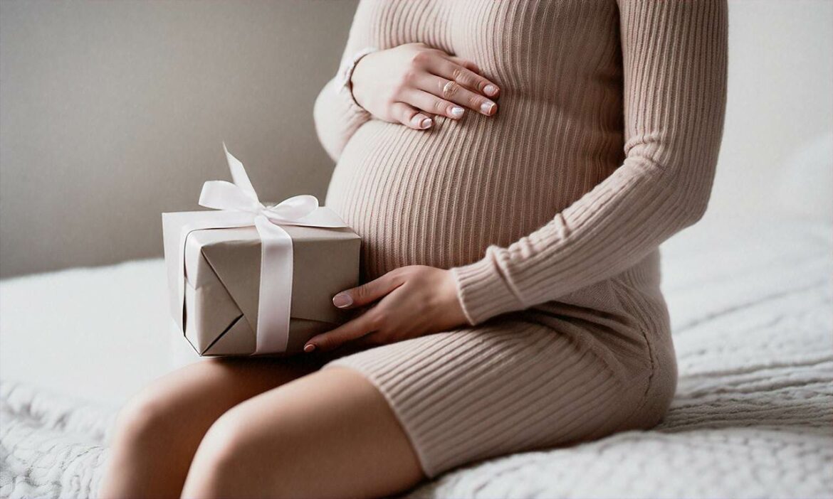 Prezent dla przyszłej mamy - co podarować kobiecie w ciąży?